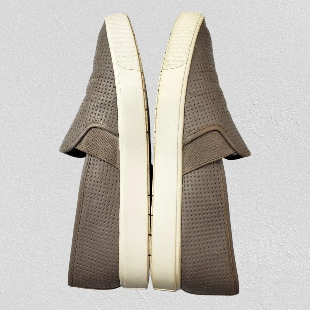 Vince Blair‎ Taupe Brown Perforated Leather Slip On Sneakers Womens Size 10